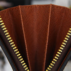 Large capacity multifunctional zipper bag