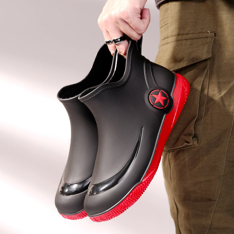 Stylish short-top men's rain boots, low-cut, non-slip and waterproof.