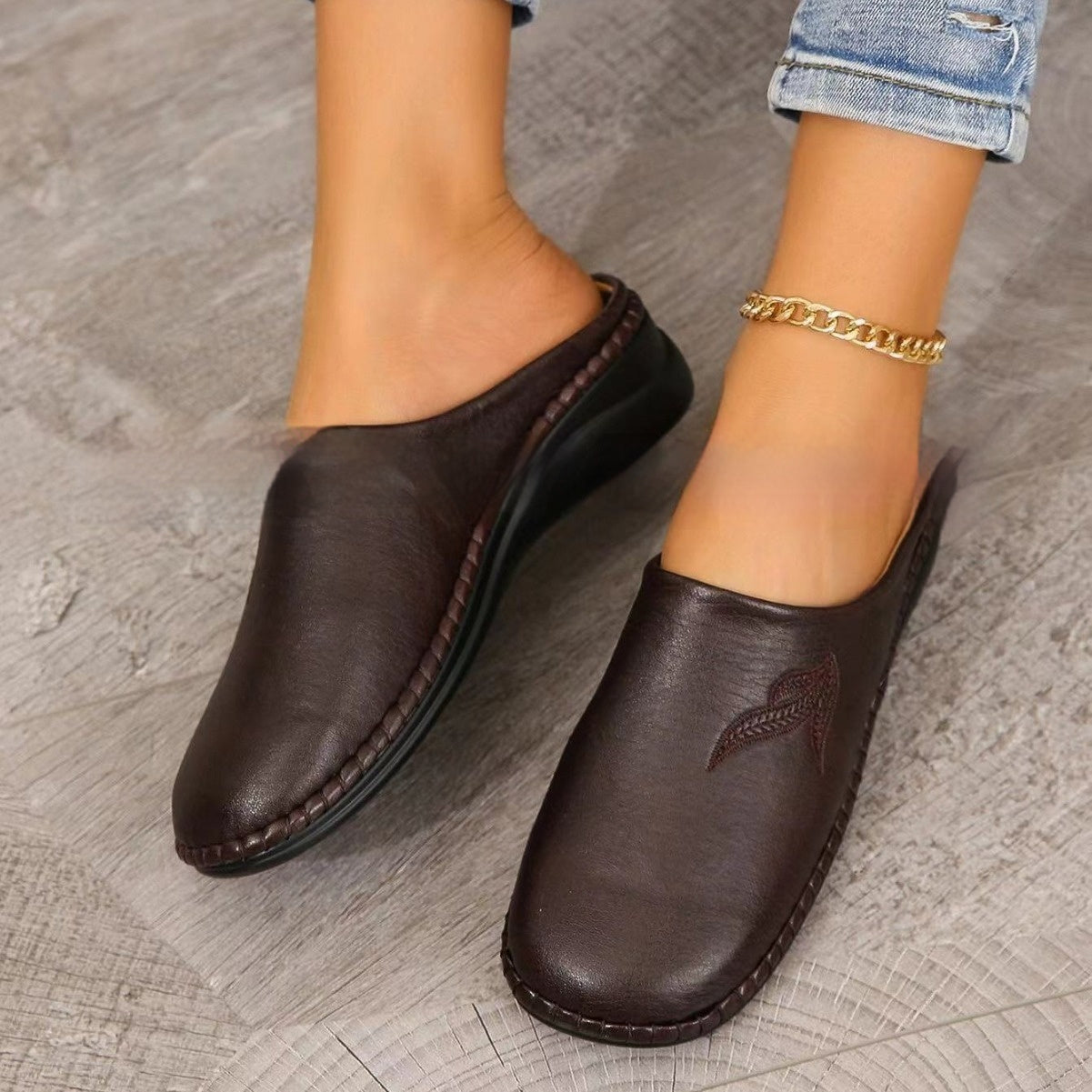 New Round Toe Flat Bottom Foreign Trade Plus Size Slip-on Lofter Half Slippers