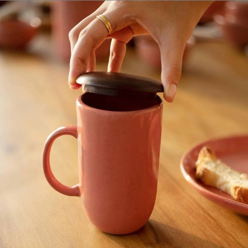 Ceramic Peach Coffee Mug With Wooden Lid