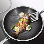 1PC Household Kitchen Honeycomb Stainless Steel Non Stick Frying Pan,Easy To Clean, Suitable For Frying Steak, Fish, And Eggs,Suitable For All Stoves