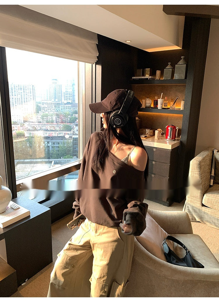 Off-the-shoulder Small Icon Loose Pullover Sweatershirt